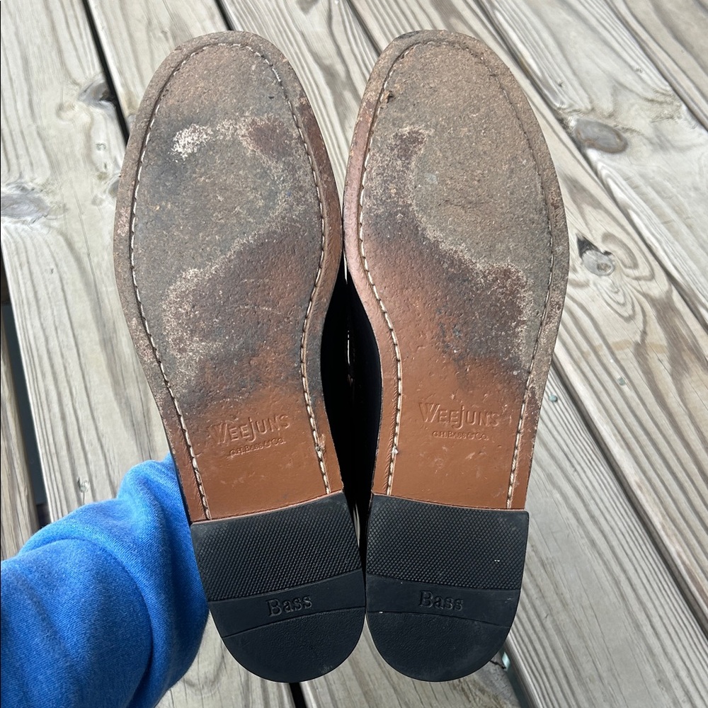 G.H. Bass Weejuns Black Leather Penny Loafers - Picture 9 of 14